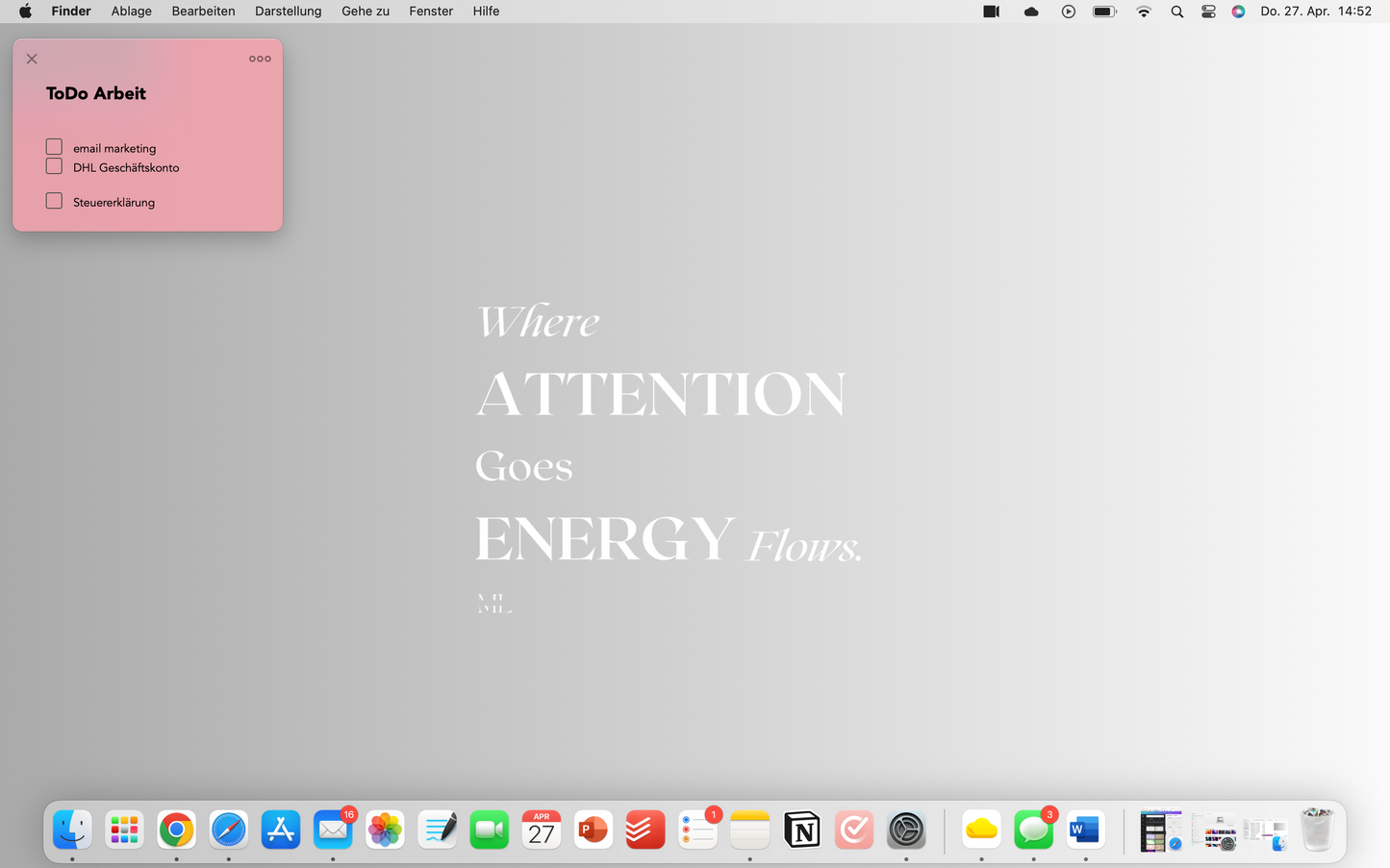 Hintergrund Laptop "Where Attention Goes Energy Flows"